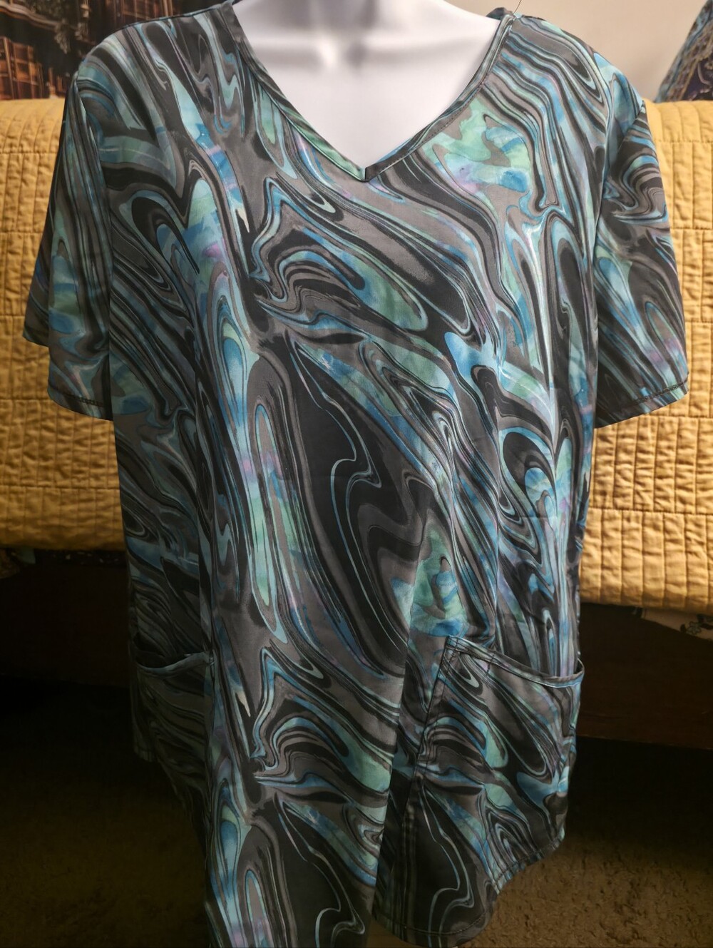 ScrubStar Abstract Marble-Print V-Neck Scrub Top in Teal & Gray, Size XL